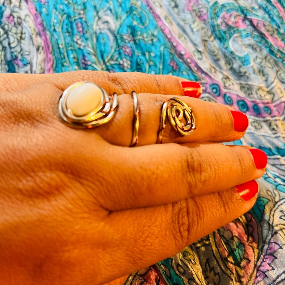 Elegant Rose gold and White Swirl adjustable Ring